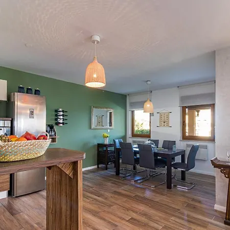 Lovely Istrian With A Private Swimming Pool And A Charming Garden * Banjole