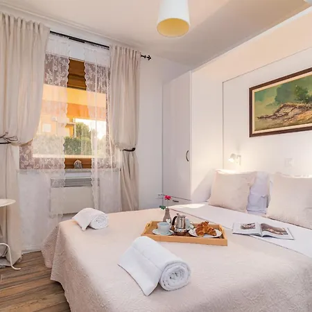 Lovely Istrian With A Private Swimming Pool And A Charming Garden