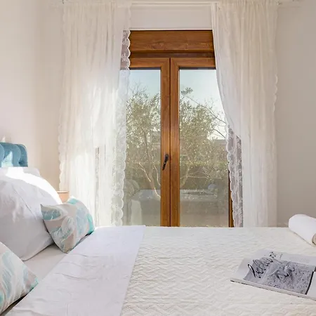 Lovely Istrian With A Private Swimming Pool And A Charming Garden * Banjole